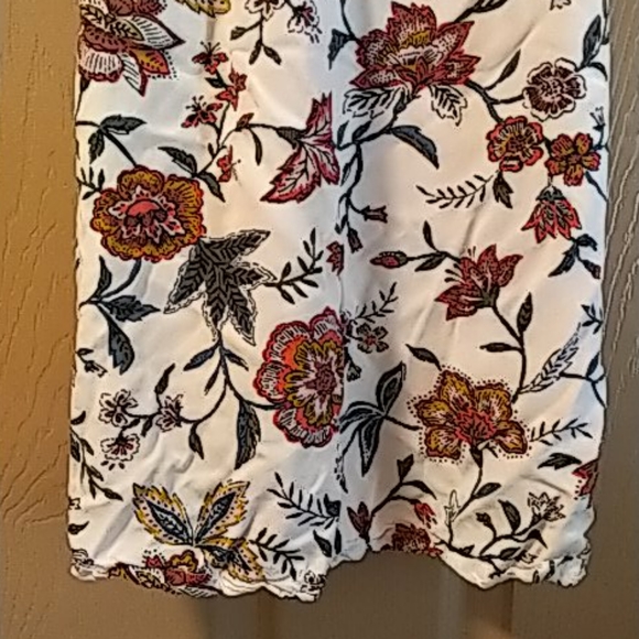 Old navy crop top xs floral flowing - Picture 4 of 7